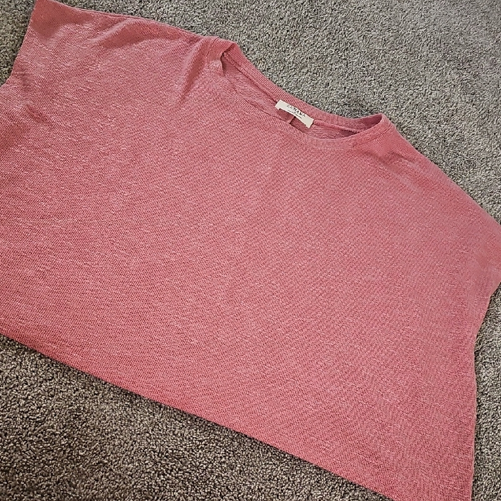 V🔹️Zenana Outfitters Rose Crop Top Oversized